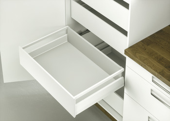 Garniture de tiroir casserolier à l'anglaise, Häfele Matrix Box P50 VIS, avec façade avant et galerie longitudinale rectangulaire, hauteur de côtés 92 mm, capacité de charge 50 kg