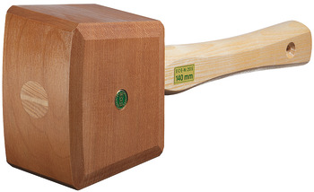 Maillet, tête de marteau : hêtre, manche : frêne, ciseau/marteau